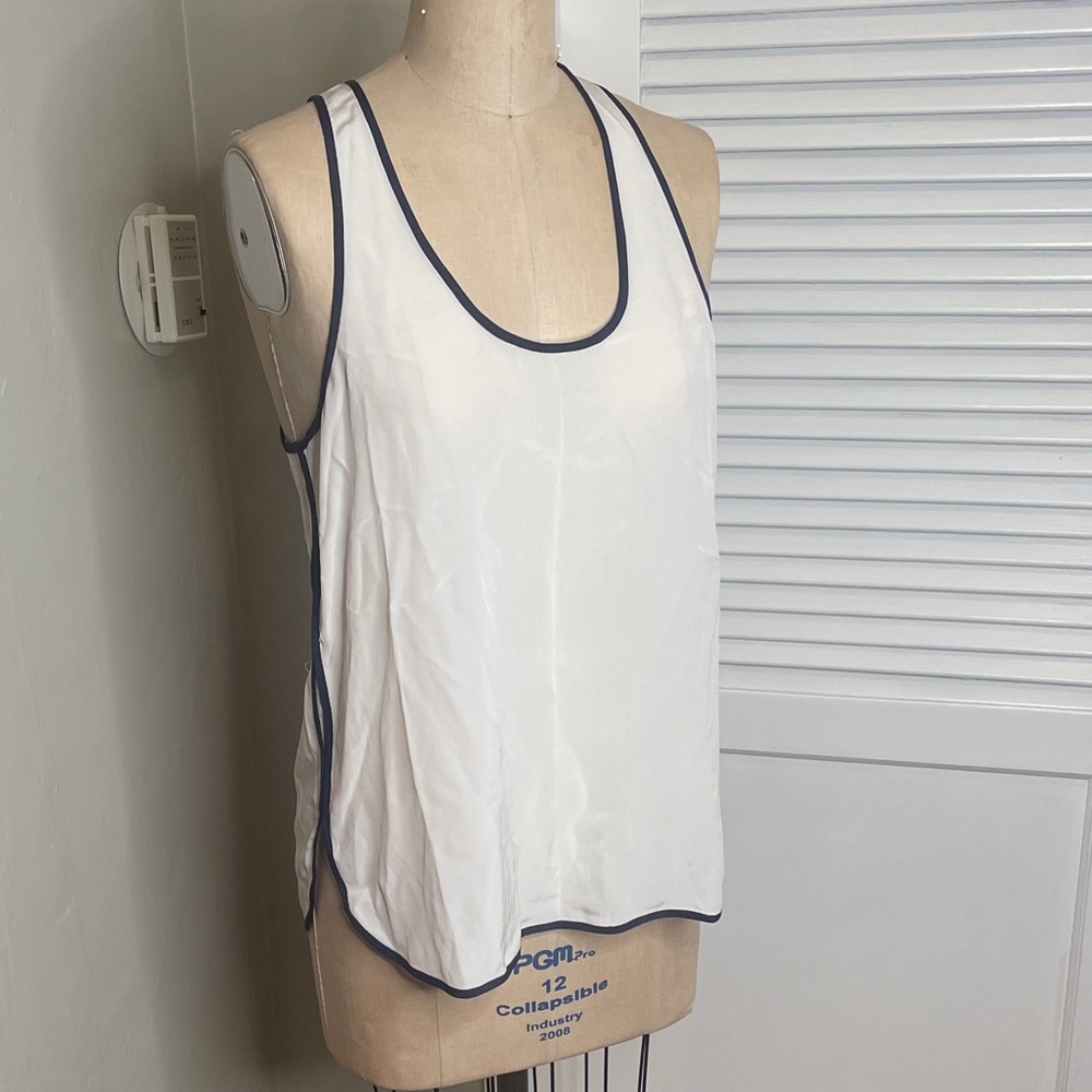 JoieWomen's White Tank Top with navy Trim & racer back SzM